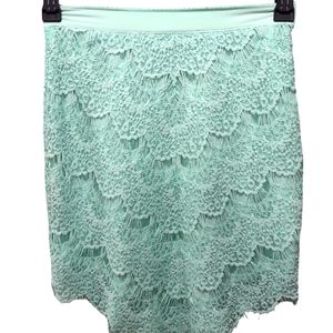 FREE PEOPLE Intimately Fringe Lace Skirt in Mint Green Color. Size: Extra Small.
